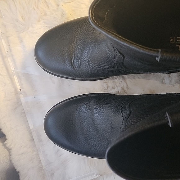 Leather boots - Picture 7 of 9